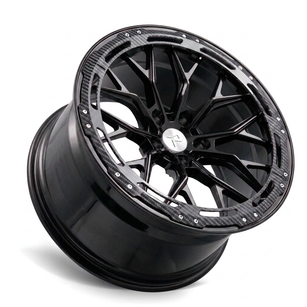 RZR LXX forged wheel — Gloss Black / Carbon Fibre Lip