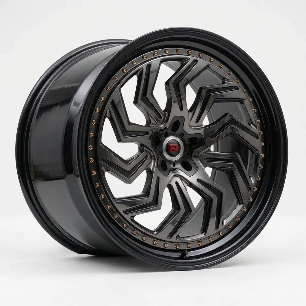 RZR XXXIX forged wheel — Smoked Chrome / Gloss Black