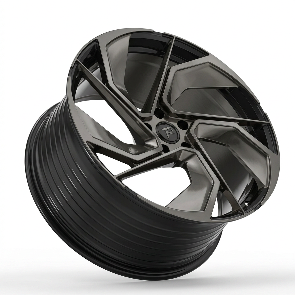 RZR LXXXI forged wheel — Smoked Chrome / Gloss Black