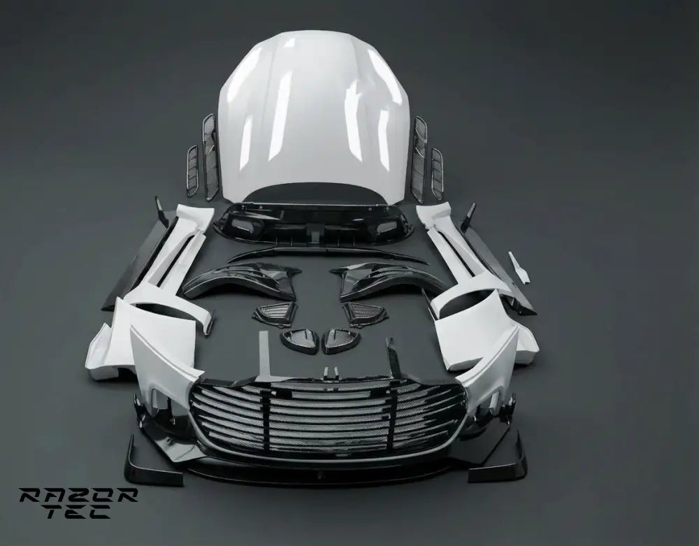 ASTON MARTIN DB11 DRY CARBON BODY KIT