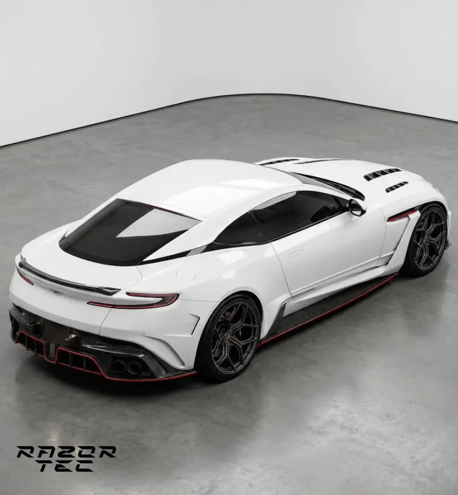 ASTON MARTIN DB11 DRY CARBON BODY KIT