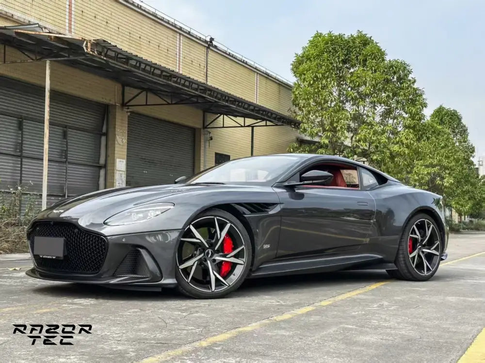 ASTON MARTIN DBS SUPERLEGGERA CARBON FIBER KIT