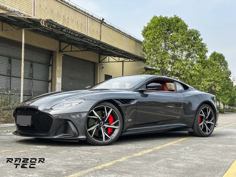 ASTON MARTIN DBS SUPERLEGGERA CARBON FIBER KIT