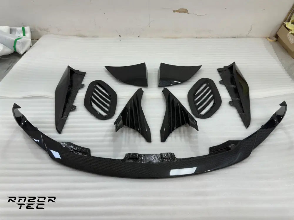 ASTON MARTIN DBS SUPERLEGGERA CARBON FIBER KIT