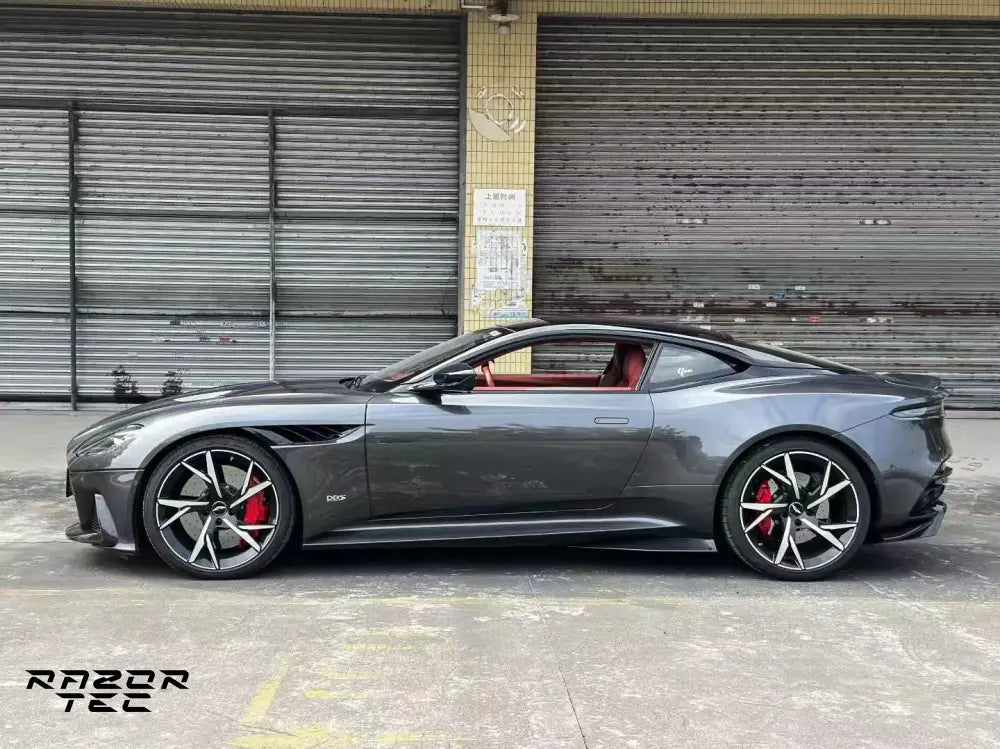ASTON MARTIN DBS SUPERLEGGERA CARBON FIBER KIT