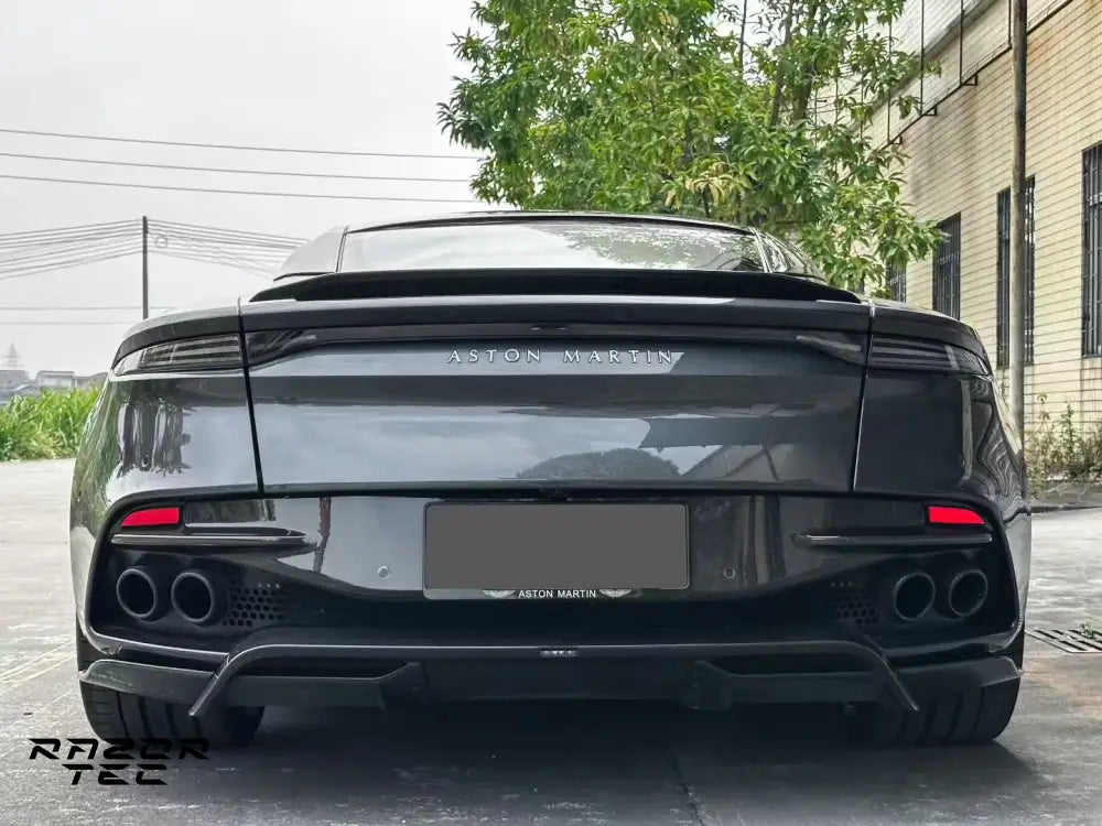 ASTON MARTIN DBS SUPERLEGGERA CARBON FIBER KIT