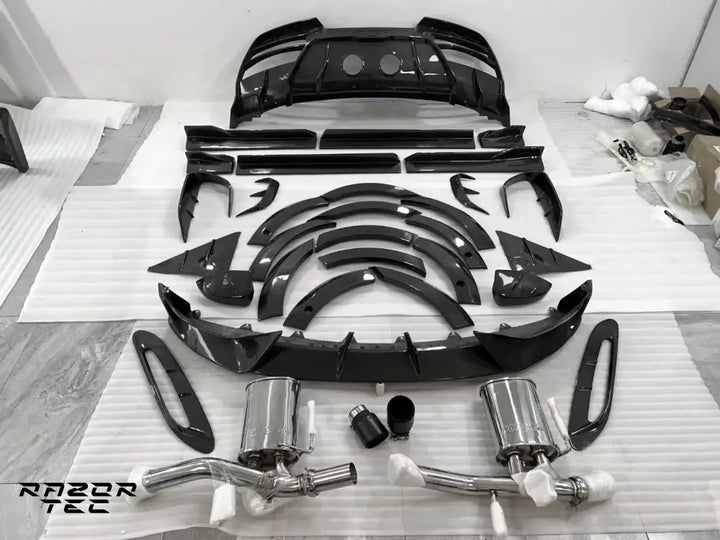 ASTON MARTIN DBX CARBON FIBER BODY KIT EVO