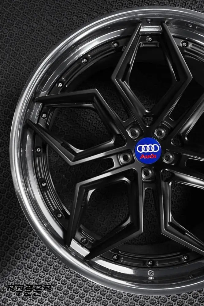 AUDI RS6 2-PIECE FORGED WHEELS - MATCHING BRAKE CALIPERS
