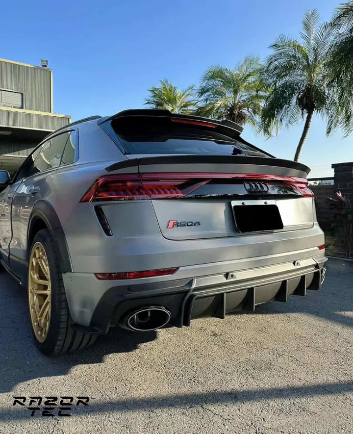 AUDI RSQ8 CARBON FIBER KIT