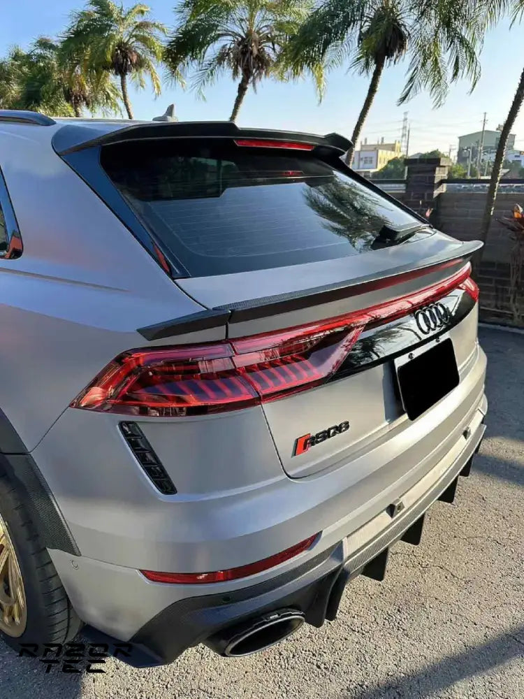 AUDI RSQ8 CARBON FIBER KIT