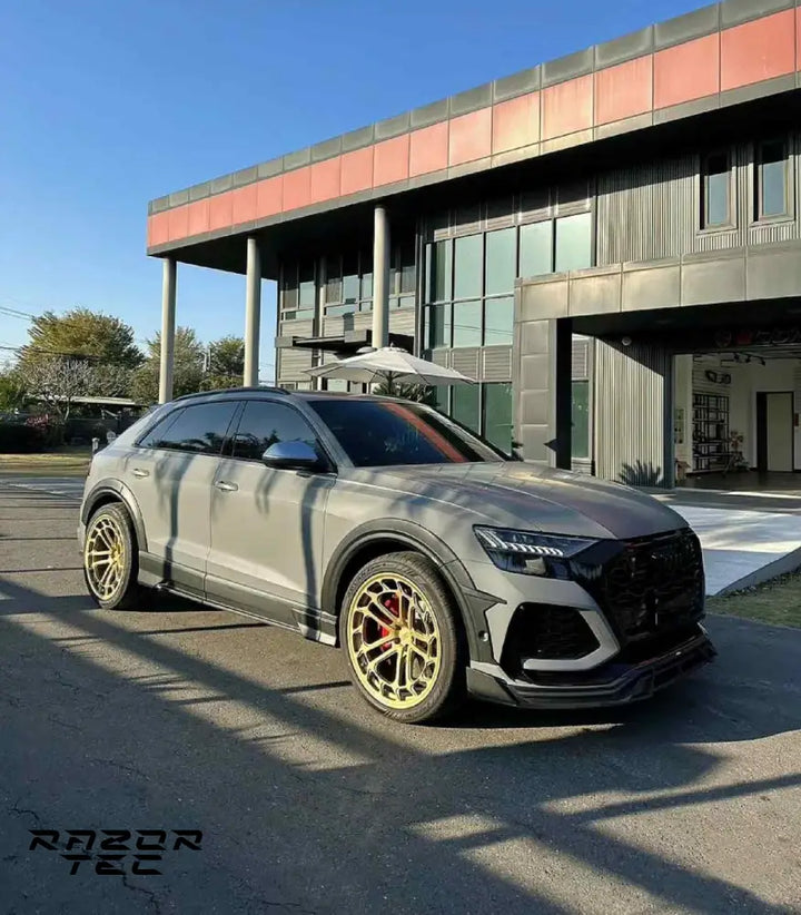 AUDI RSQ8 CARBON FIBER KIT