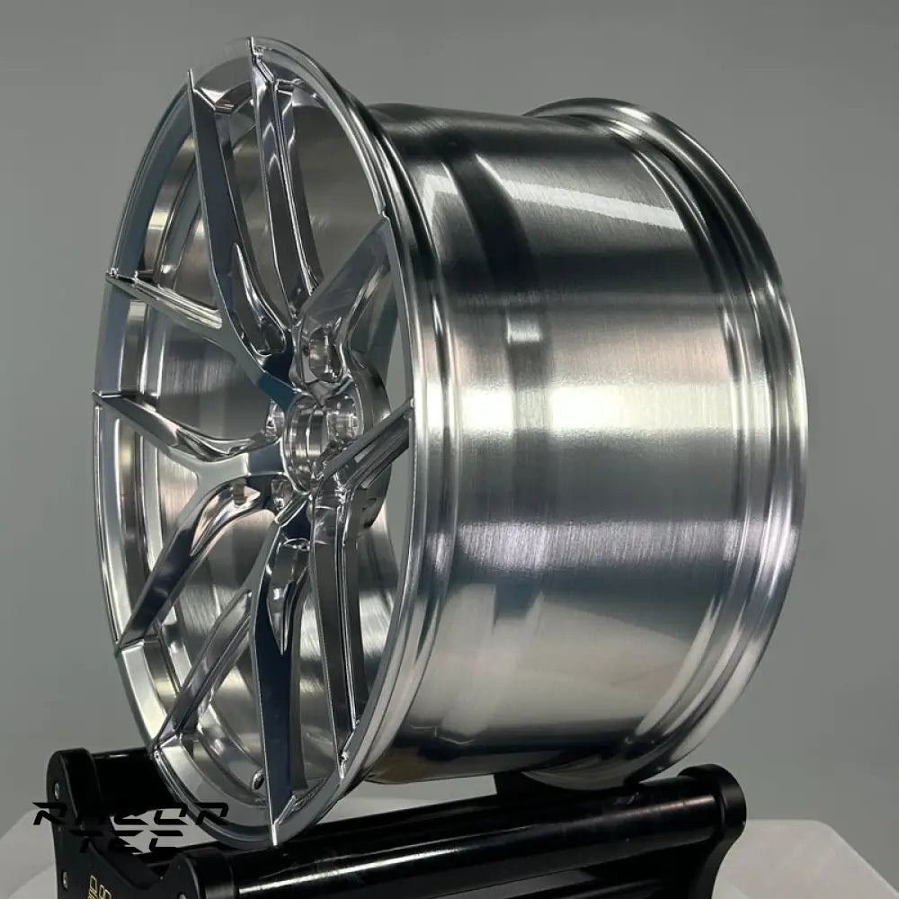 DARK SMOKED POLISHED MONOBLOCK FORGED WHEELS