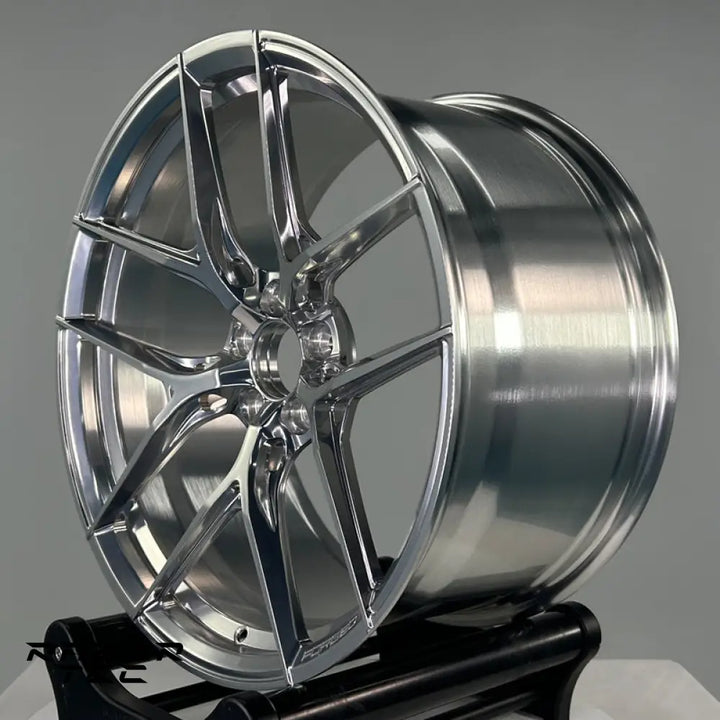 DARK SMOKED POLISHED MONOBLOCK FORGED WHEELS