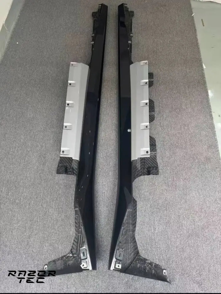 FERRARI 12CILINDRI CARBON FIBER PARTS