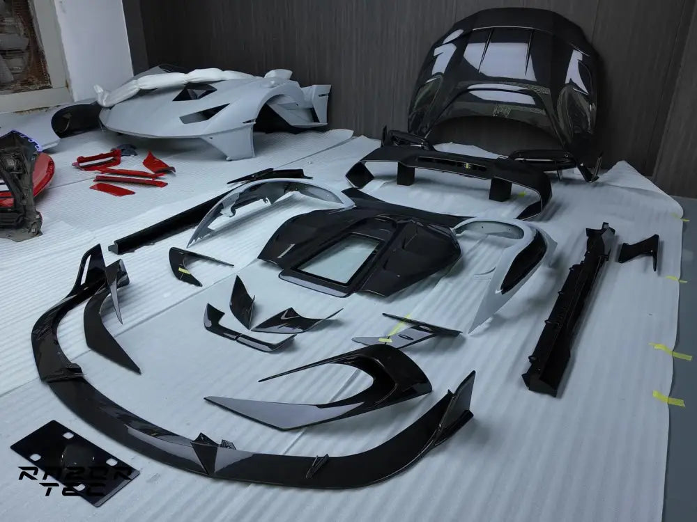 FERRARI 296 CARBON FIBER RAZOR BODY KIT