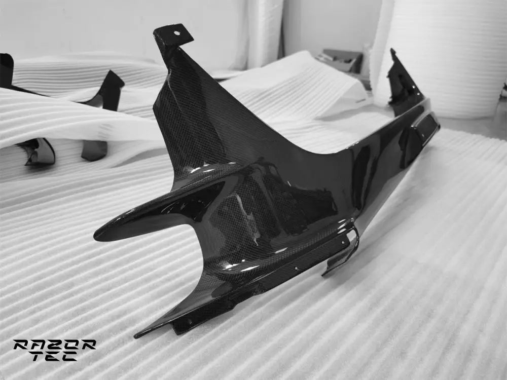 FERRARI 812 CARBON PARTS