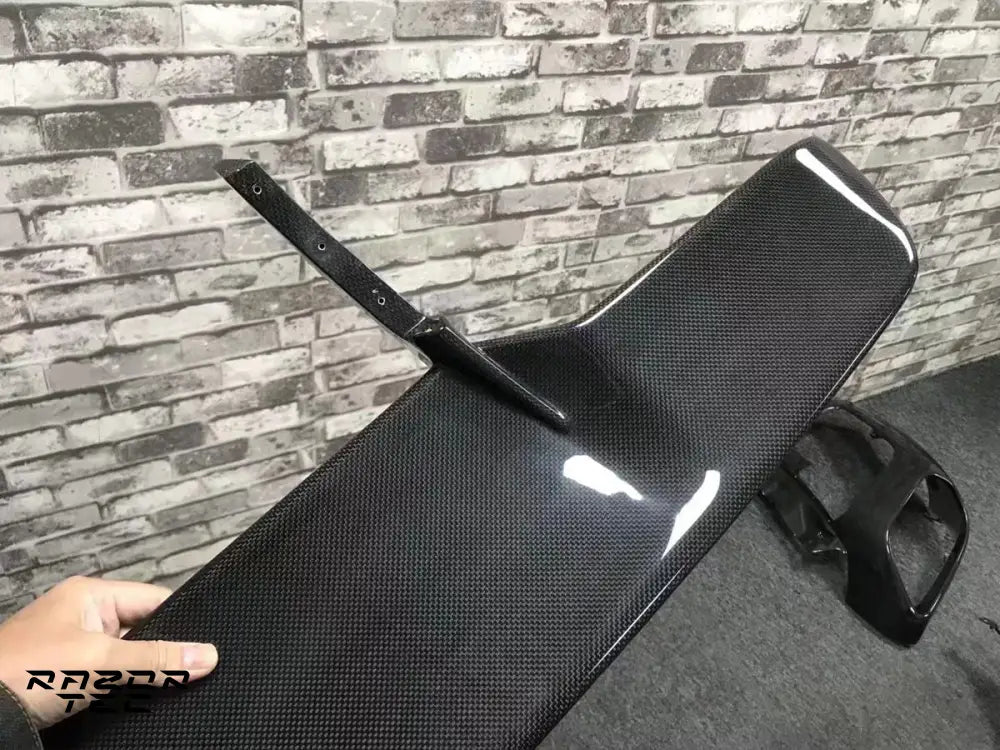 FERRARI 812 CARBON PARTS