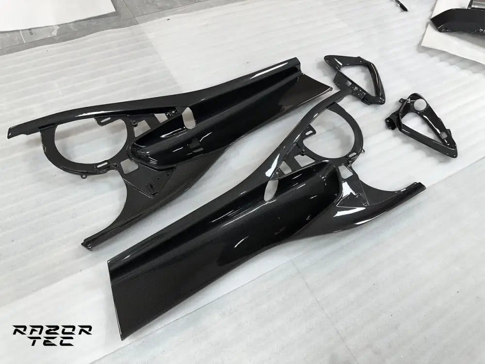 FERRARI 812 CARBON PARTS