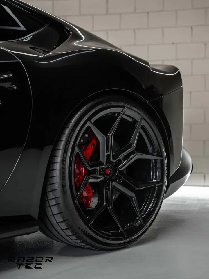 FERRARI 812 ON CUSTOM FORGED WHEELS