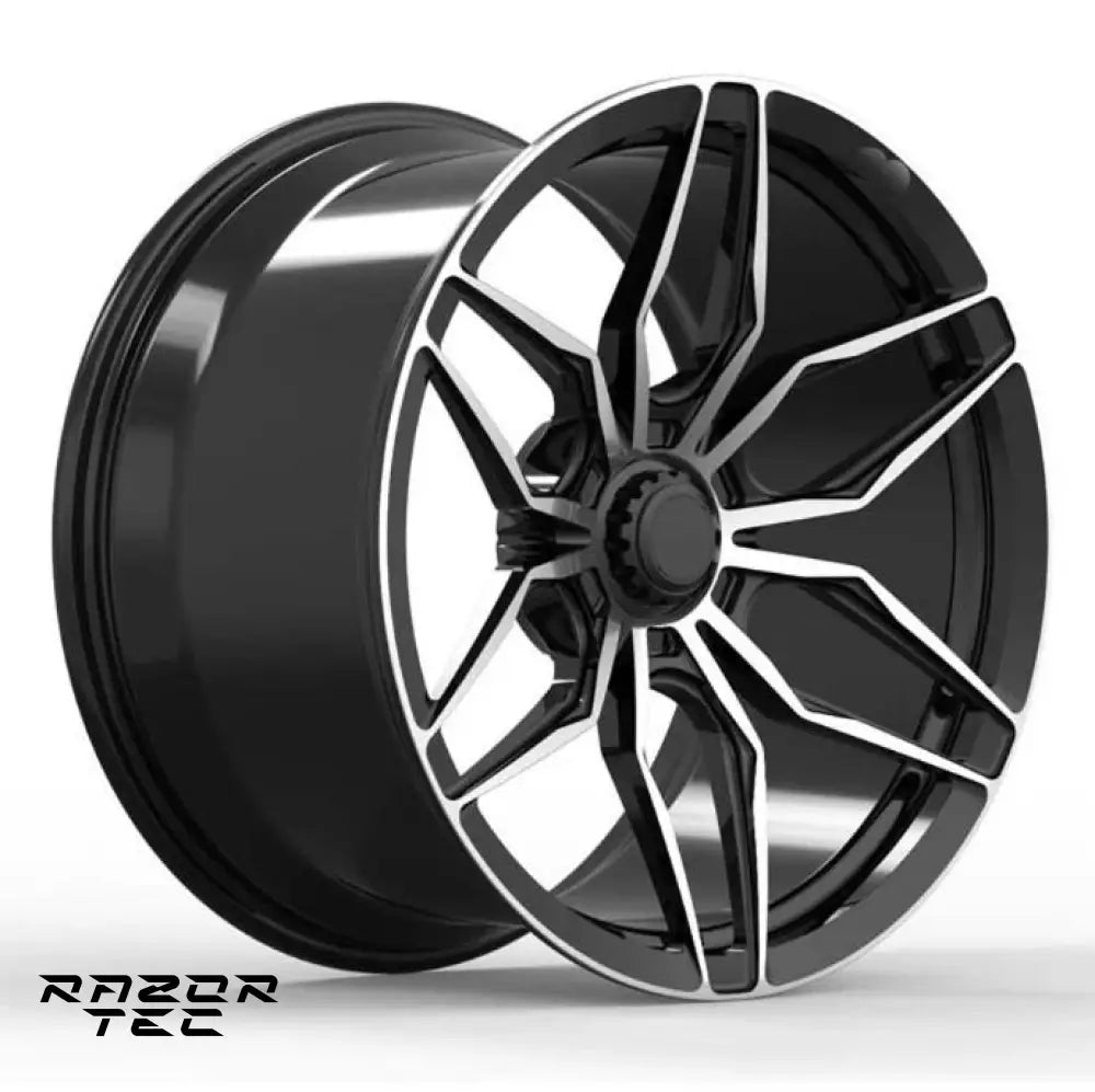 MULTI-PIECE FORGED WITH CENTER LOCK