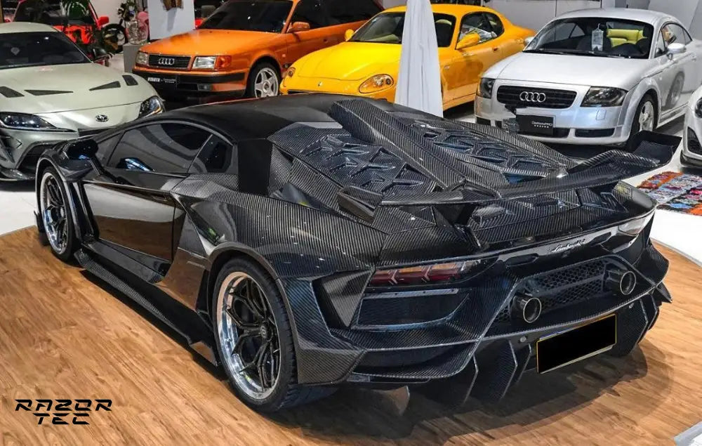 LAMBORGHINI AVENTADOR LP700 WIDEBODY KIT