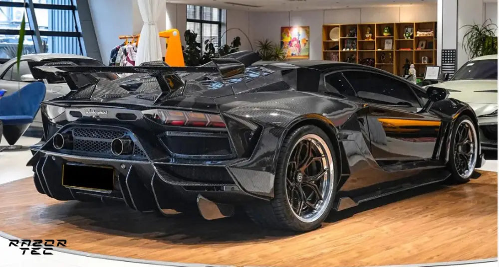 LAMBORGHINI AVENTADOR LP700 WIDEBODY KIT