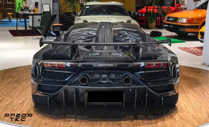 LAMBORGHINI AVENTADOR LP700 WIDEBODY KIT