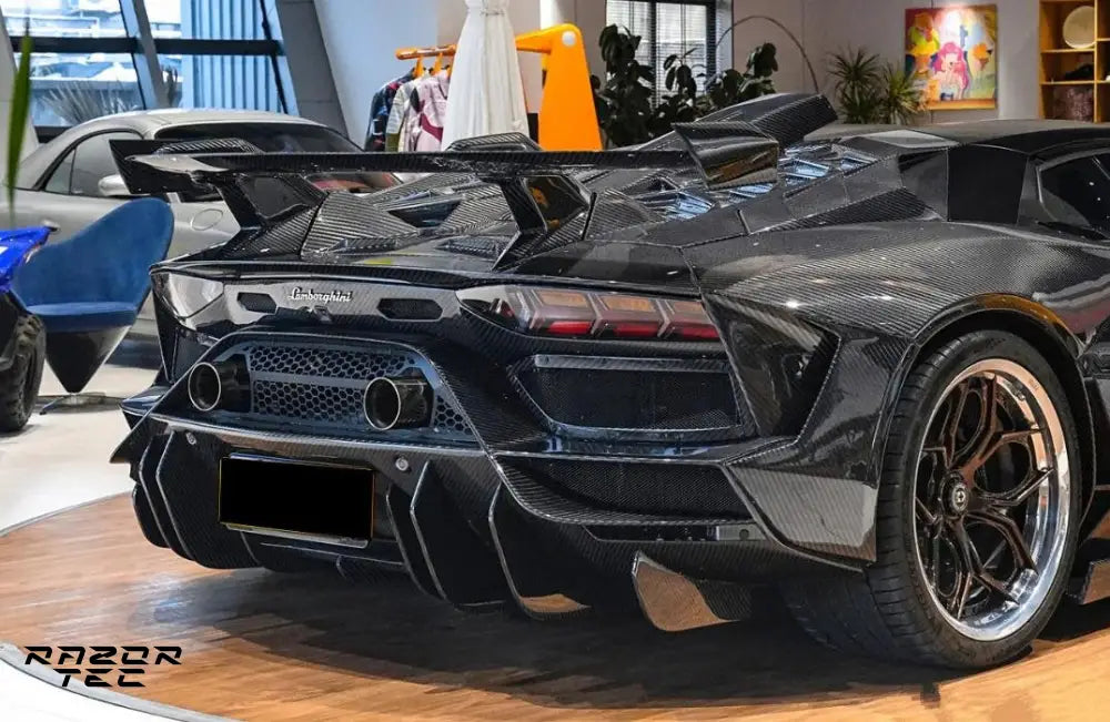 LAMBORGHINI AVENTADOR LP700 WIDEBODY KIT