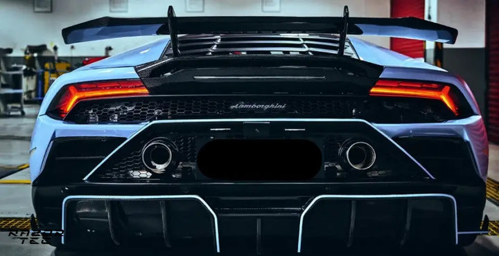 LAMBORGHINI HURACAN EVO CARBON BODY KIT