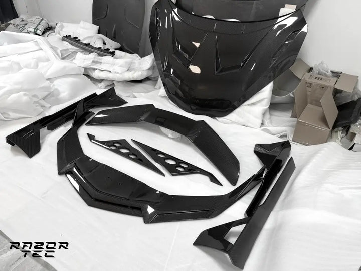 LAMBORGHINI REVUELTO CARBON RAZOR KIT
