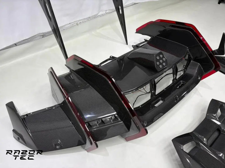 LAMBORGHINI REVUELTO CARBON KIT