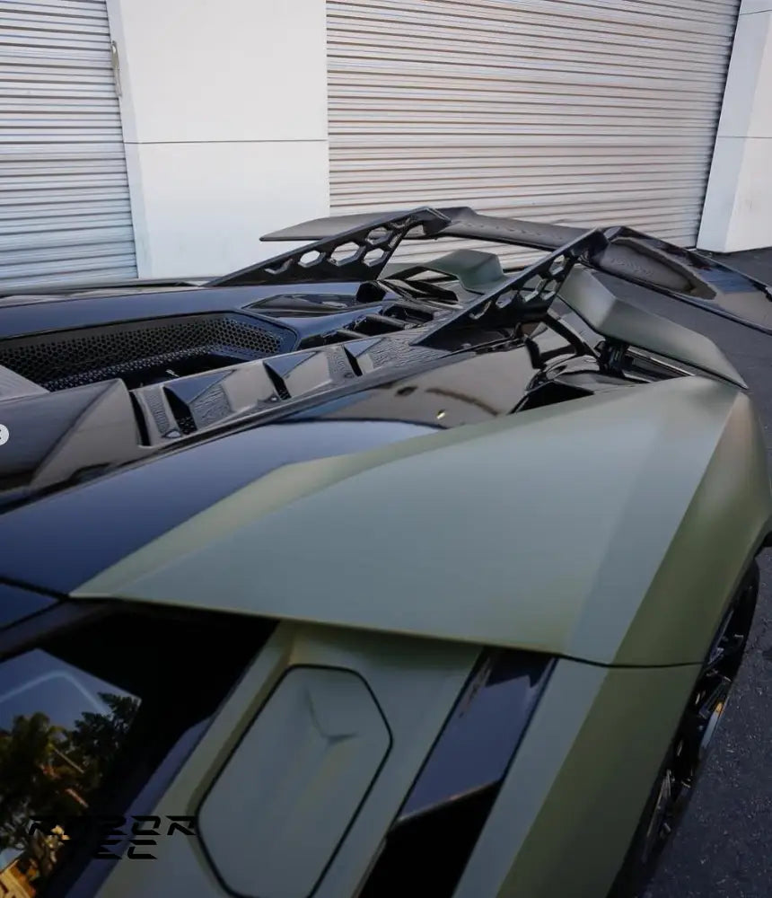 LAMBORGHINI REVUELTO CARBON KIT