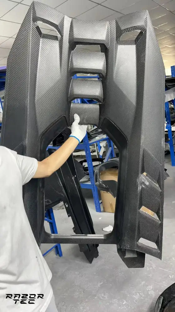 LAMBORGHINI REVUELTO CARBON RAZOR KIT