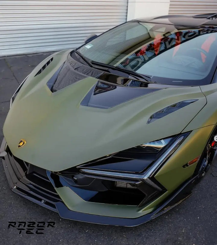 LAMBORGHINI REVUELTO CARBON KIT