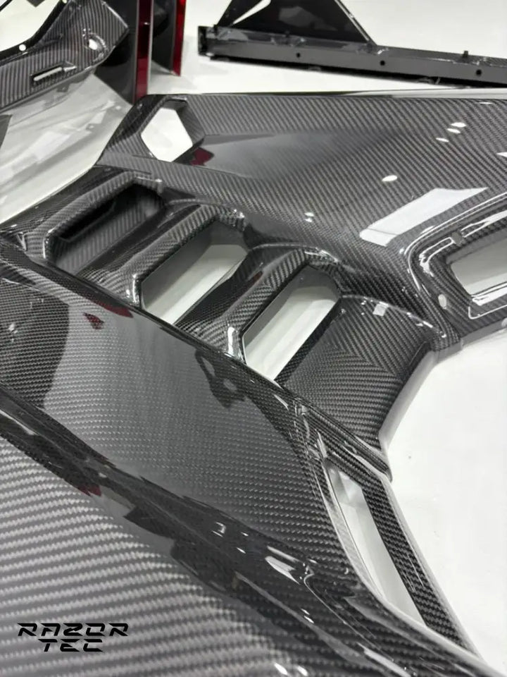 LAMBORGHINI REVUELTO CARBON KIT