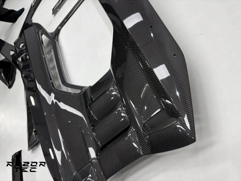 LAMBORGHINI REVUELTO CARBON KIT