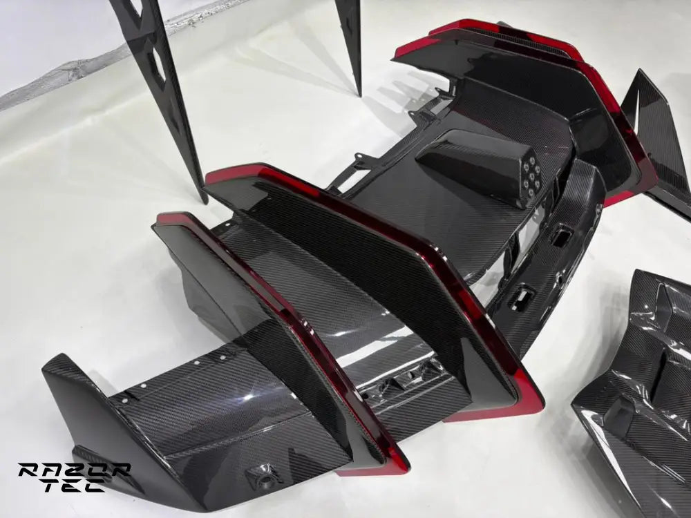 LAMBORGHINI REVUELTO CARBON KIT