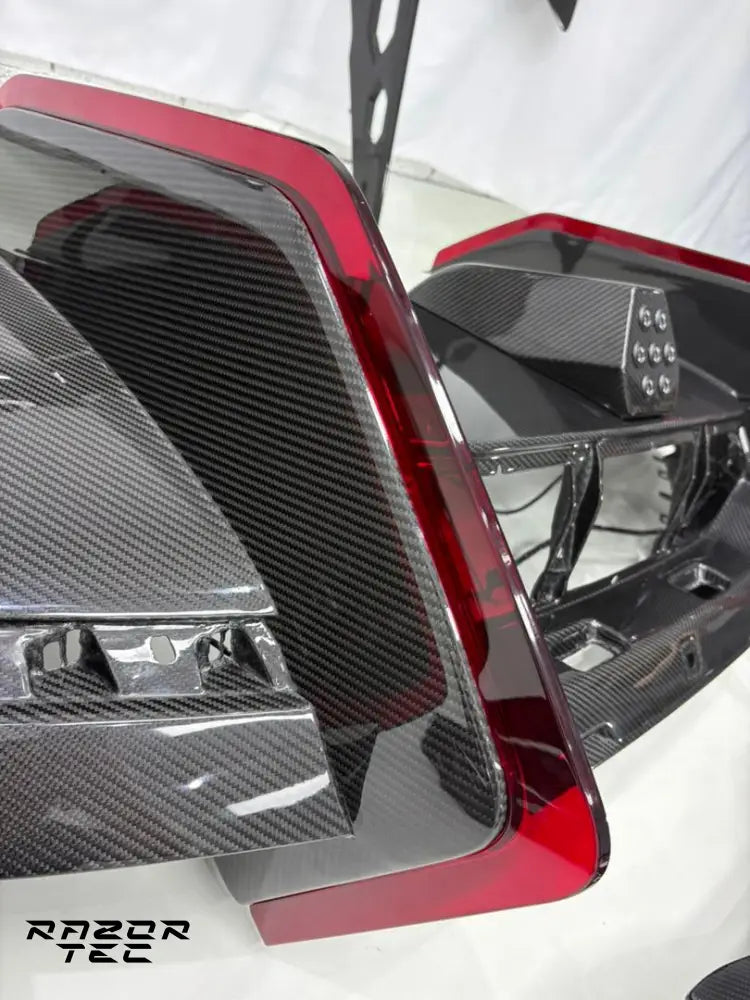 LAMBORGHINI REVUELTO CARBON KIT