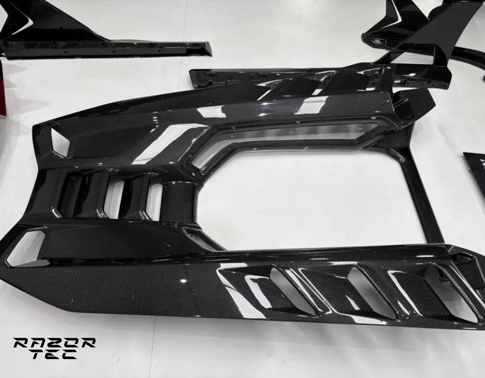 LAMBORGHINI REVUELTO CARBON KIT