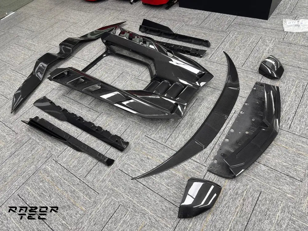 LAMBORGHINI REVUELTO CARBON PARTS
