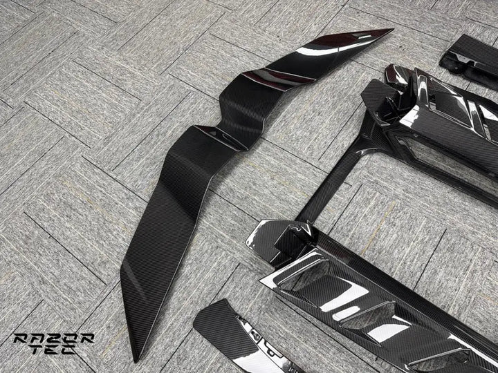 LAMBORGHINI REVUELTO CARBON PARTS