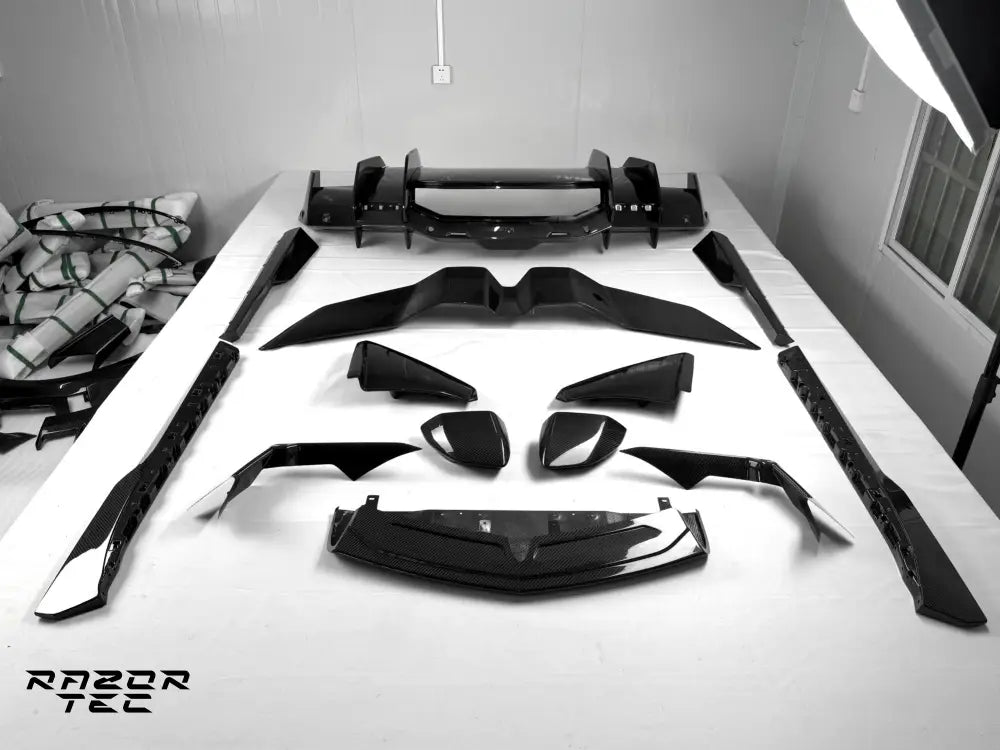 LAMBORGHINI REVUELTO OEM CARBON PARTS