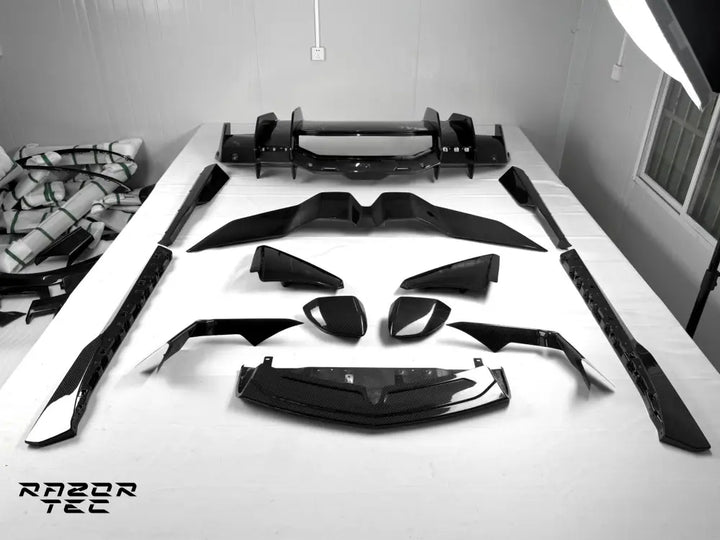 LAMBORGHINI REVUELTO OEM CARBON PARTS