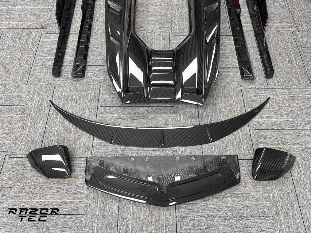 LAMBORGHINI REVUELTO CARBON PARTS