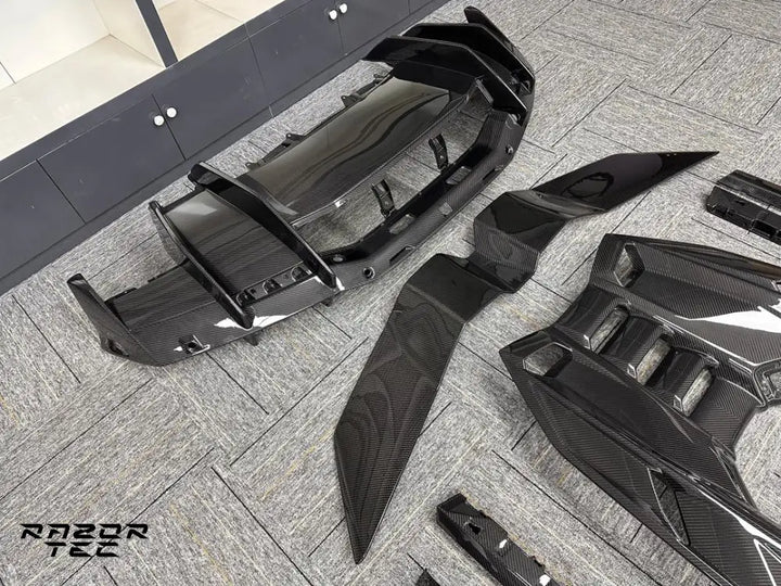 LAMBORGHINI REVUELTO CARBON PARTS