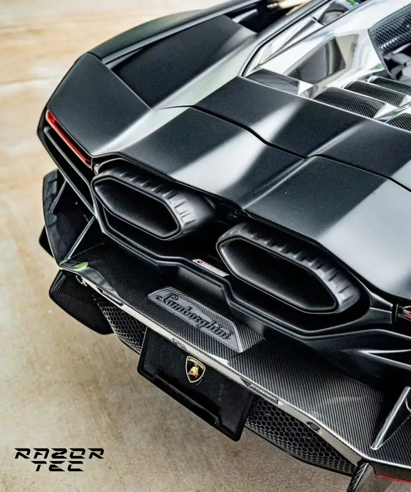 LAMBORGHINI REVUELTO OEM CARBON PARTS