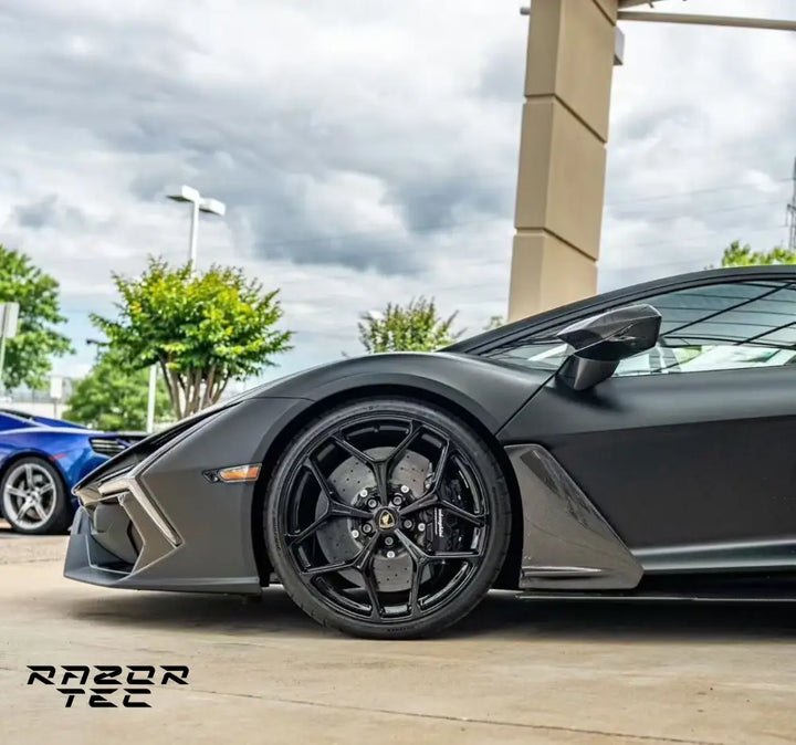 LAMBORGHINI REVUELTO OEM CARBON PARTS