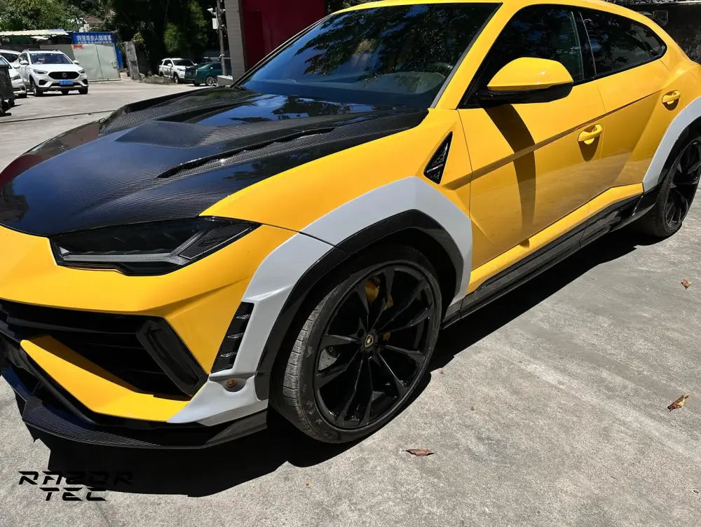 LAMBORGHINI URUS S CARBON FIBER WIDE BODY KIT
