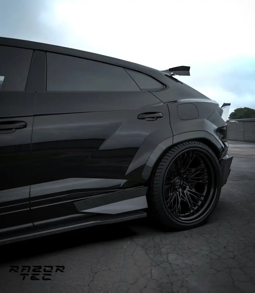 LAMBORGHINI URUS SE CARBON FIBER WIDE BODY KIT