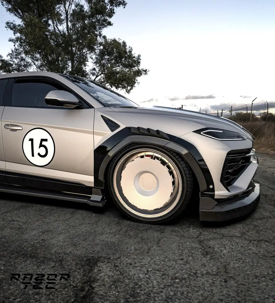 LAMBORGHINI URUS SE CARBON FIBER WIDE BODY KIT